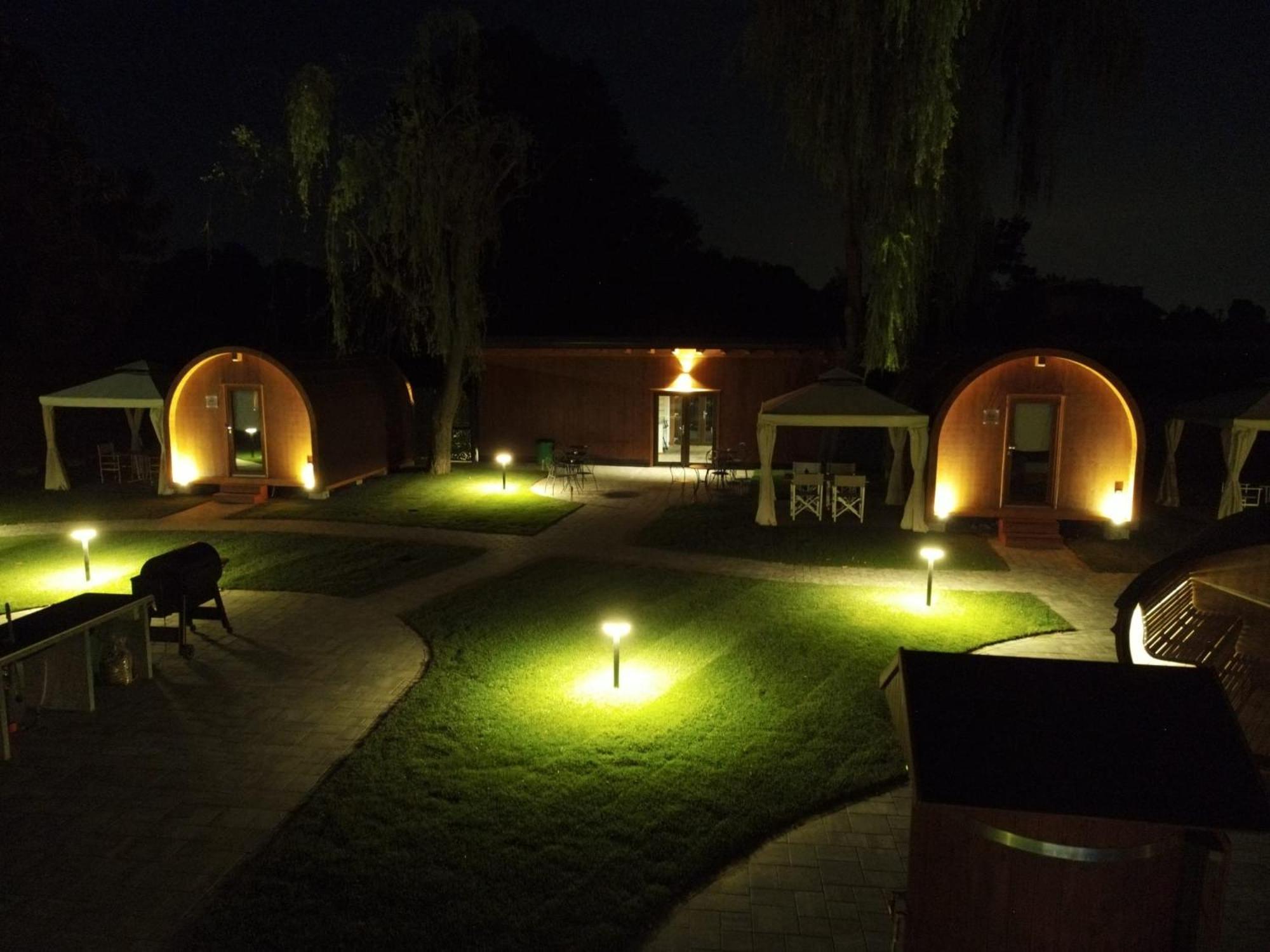 Vicolungo Glamour Lodge & Spa - Free Spa Hot Tub E Sauna Exterior foto